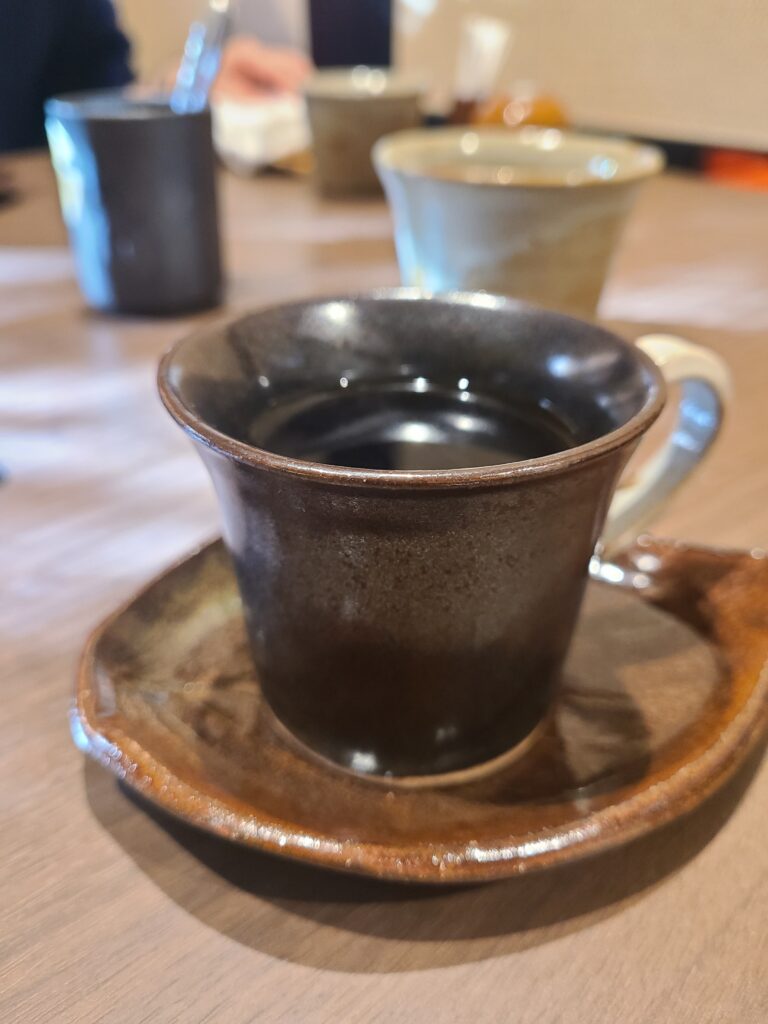 旅館でも美味しいコーヒー、素敵なカップ＆ソーサー